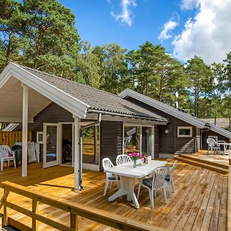 4 Bedroom Amazing In Nex Ferienhaus Vester Somarken